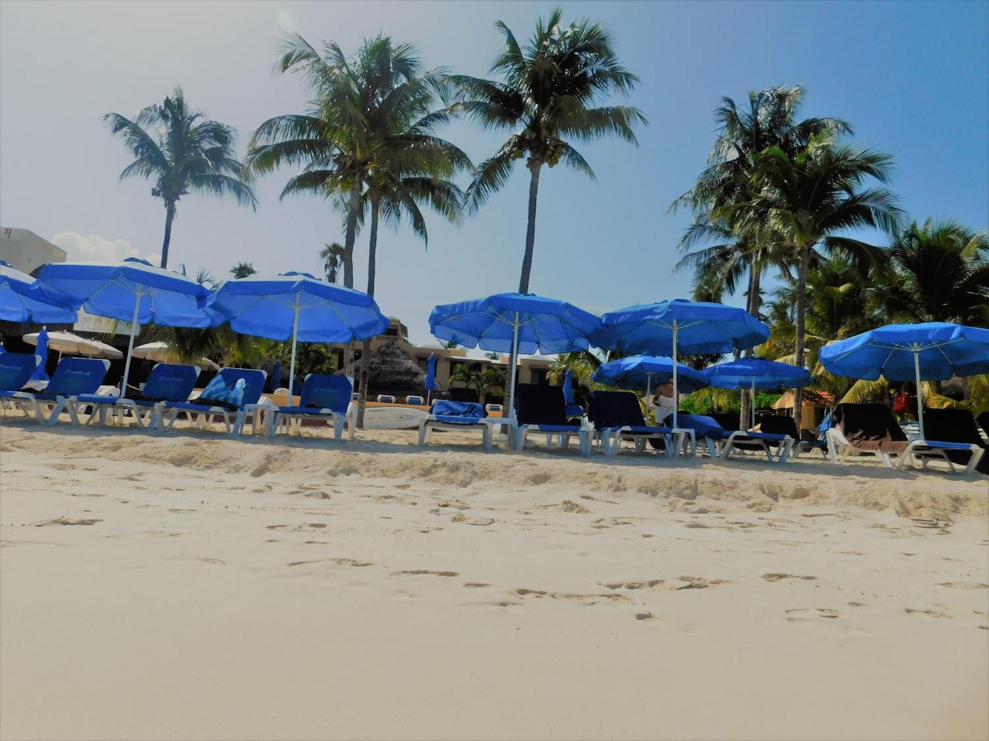 Nautibeach Beach Front Condos In North Beach Isla Mujeres Exterior photo